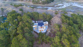 Cape Getaway by Leavetown Vacations
